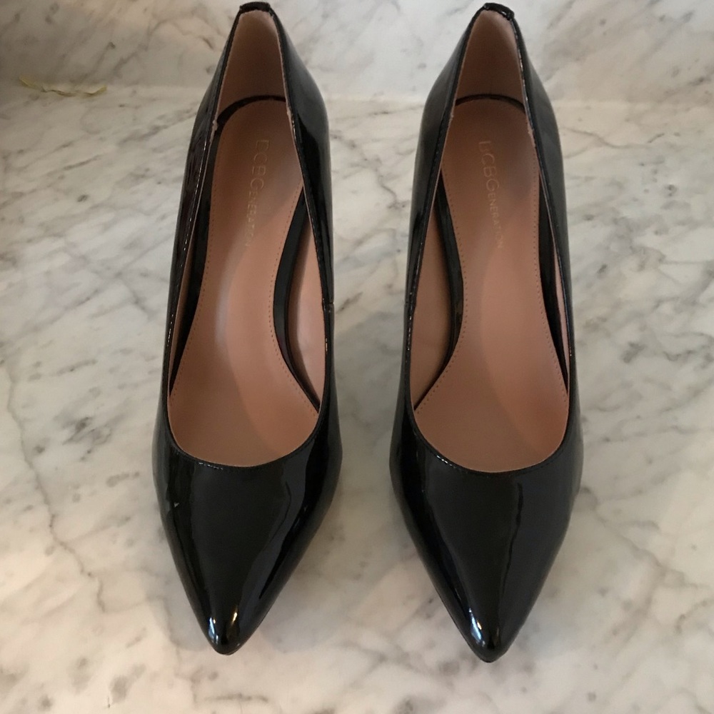 BCBG NEW Heels